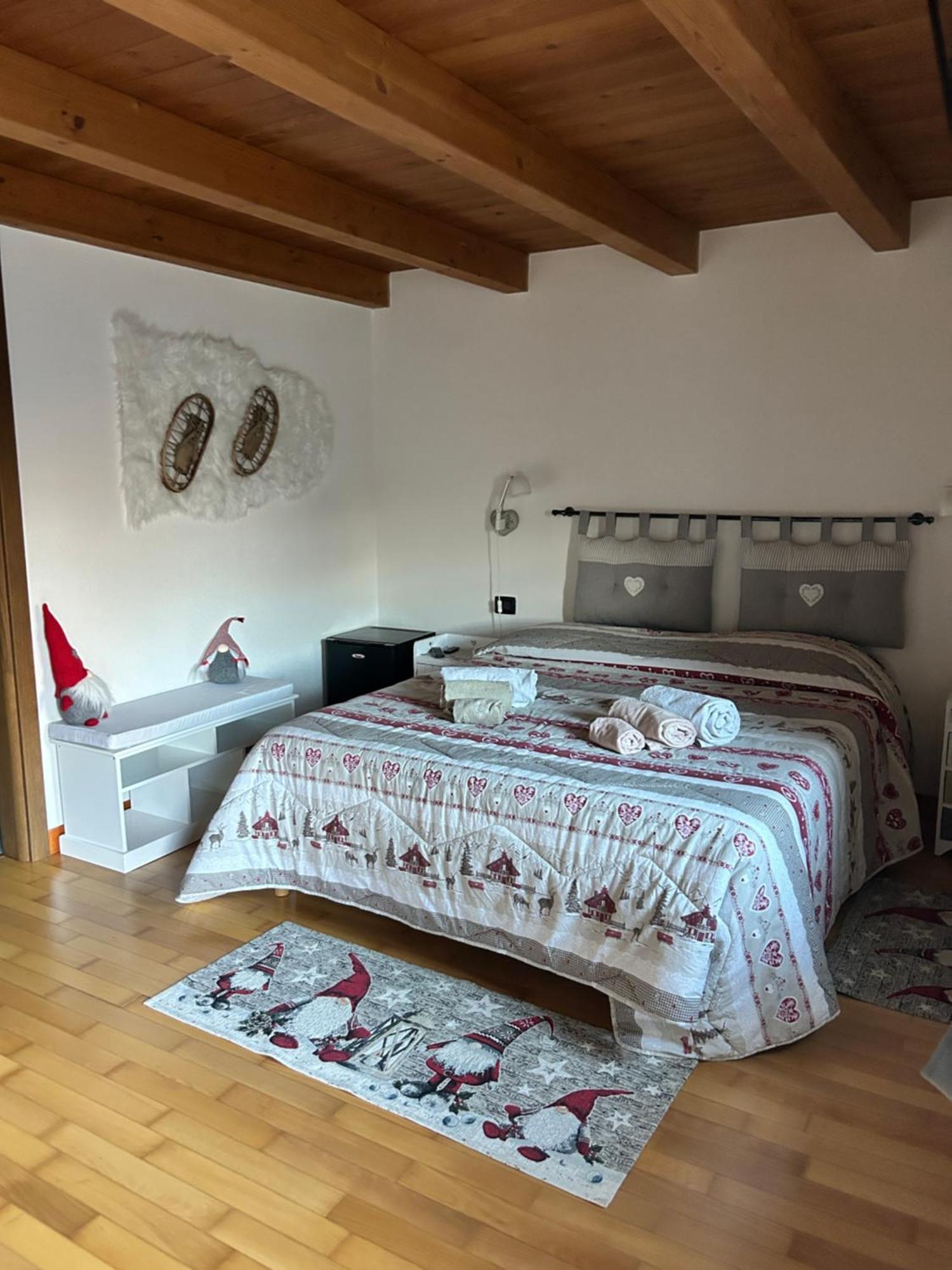 Hotel Lo Sougnet Hone Exteriér fotografie